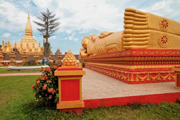 Buddha temple Pha That Luang, Vientiane, Laos . —  Fotos de Stock